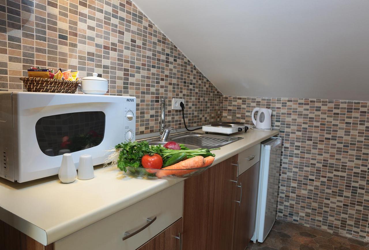 Aycan Sultan Apart Hotel Istanbul Bagian luar foto